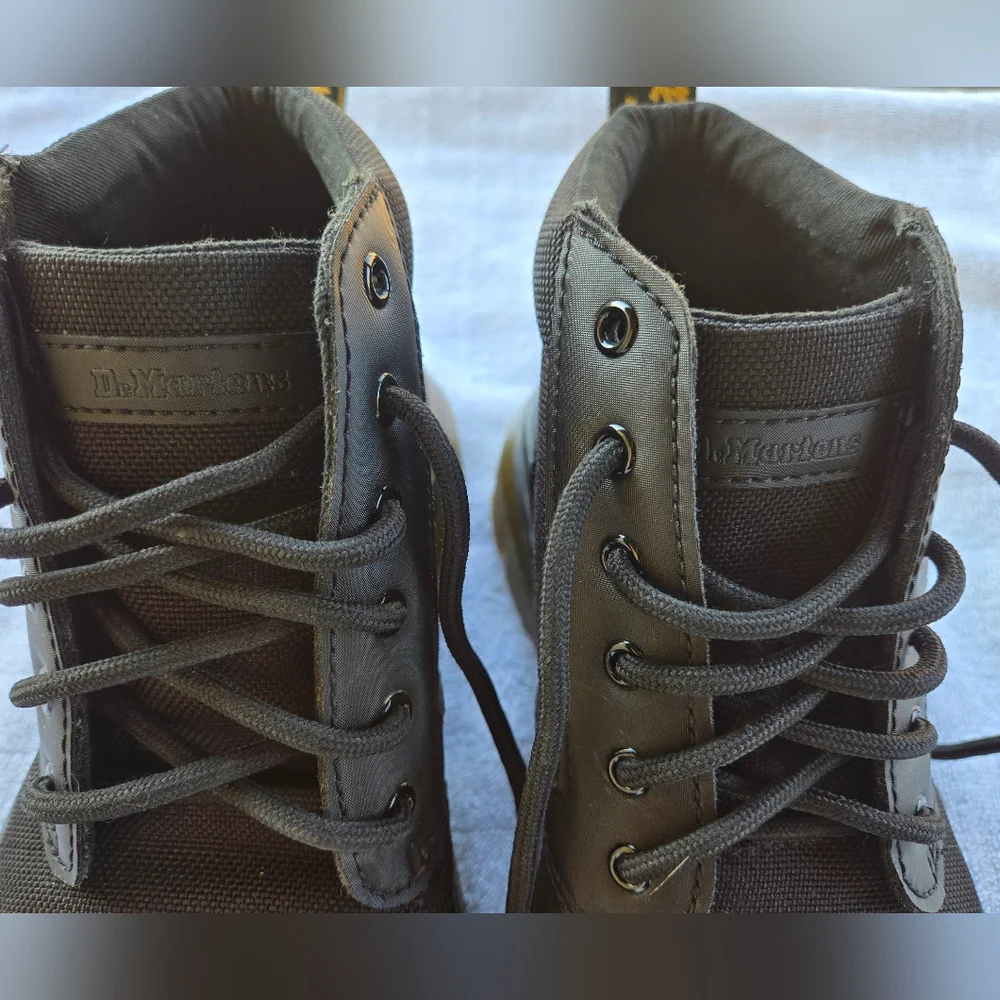 Dr.Martens Air Wair‎ Bonny Black Canvas Chukka Boots. Lace -up. Bouncing Sole.